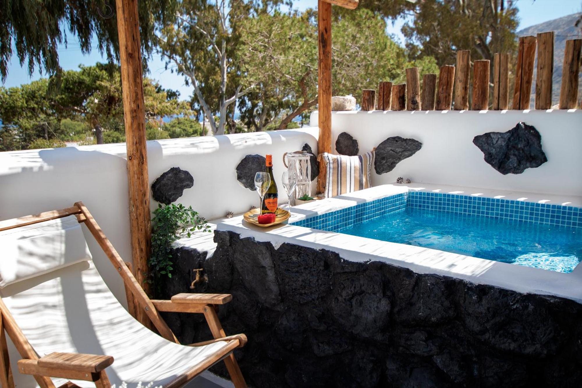 Asera Suites - Prive Jacuzzi Kamari  Luaran gambar