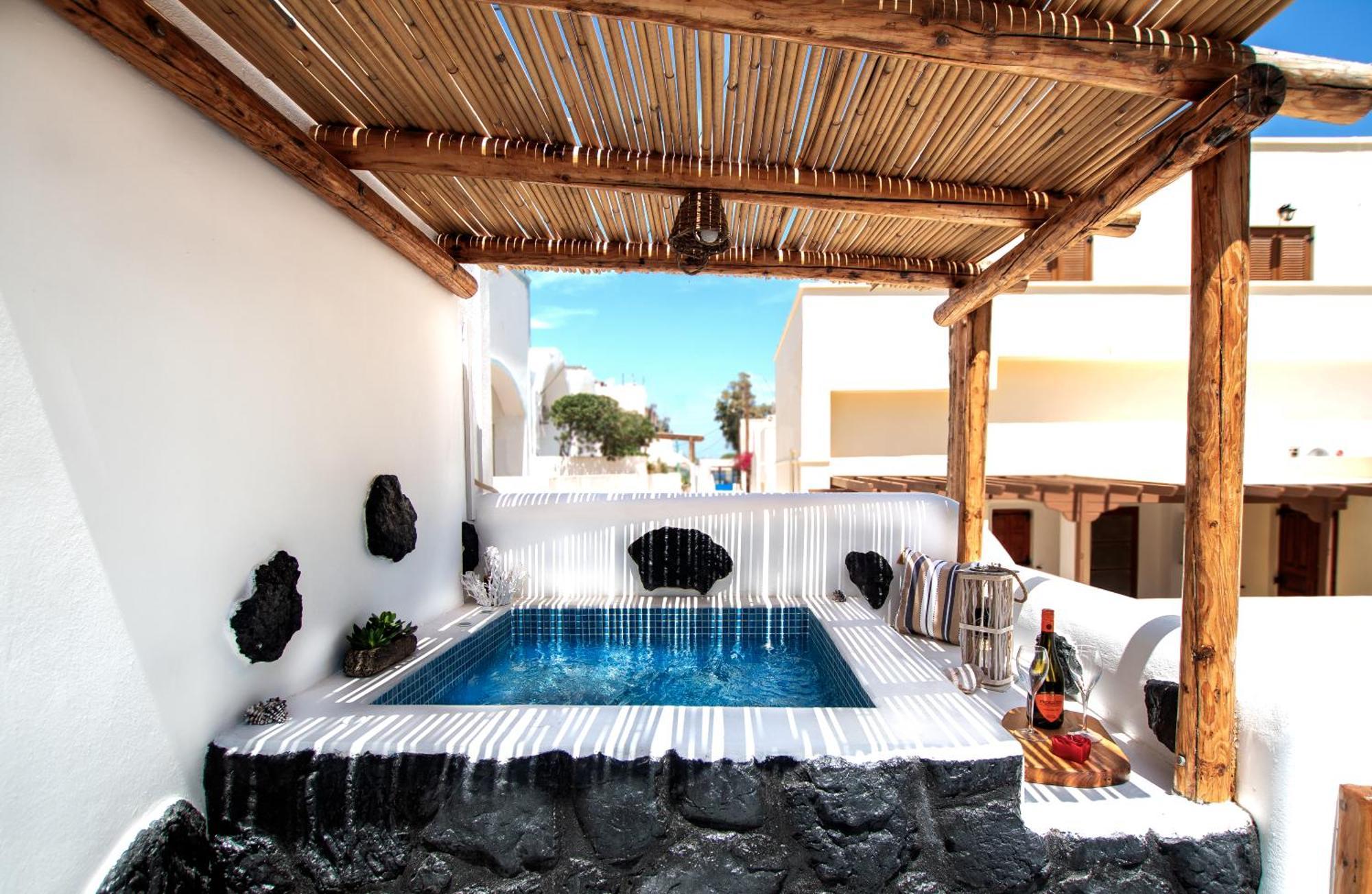 Asera Suites - Prive Jacuzzi Kamari  Luaran gambar
