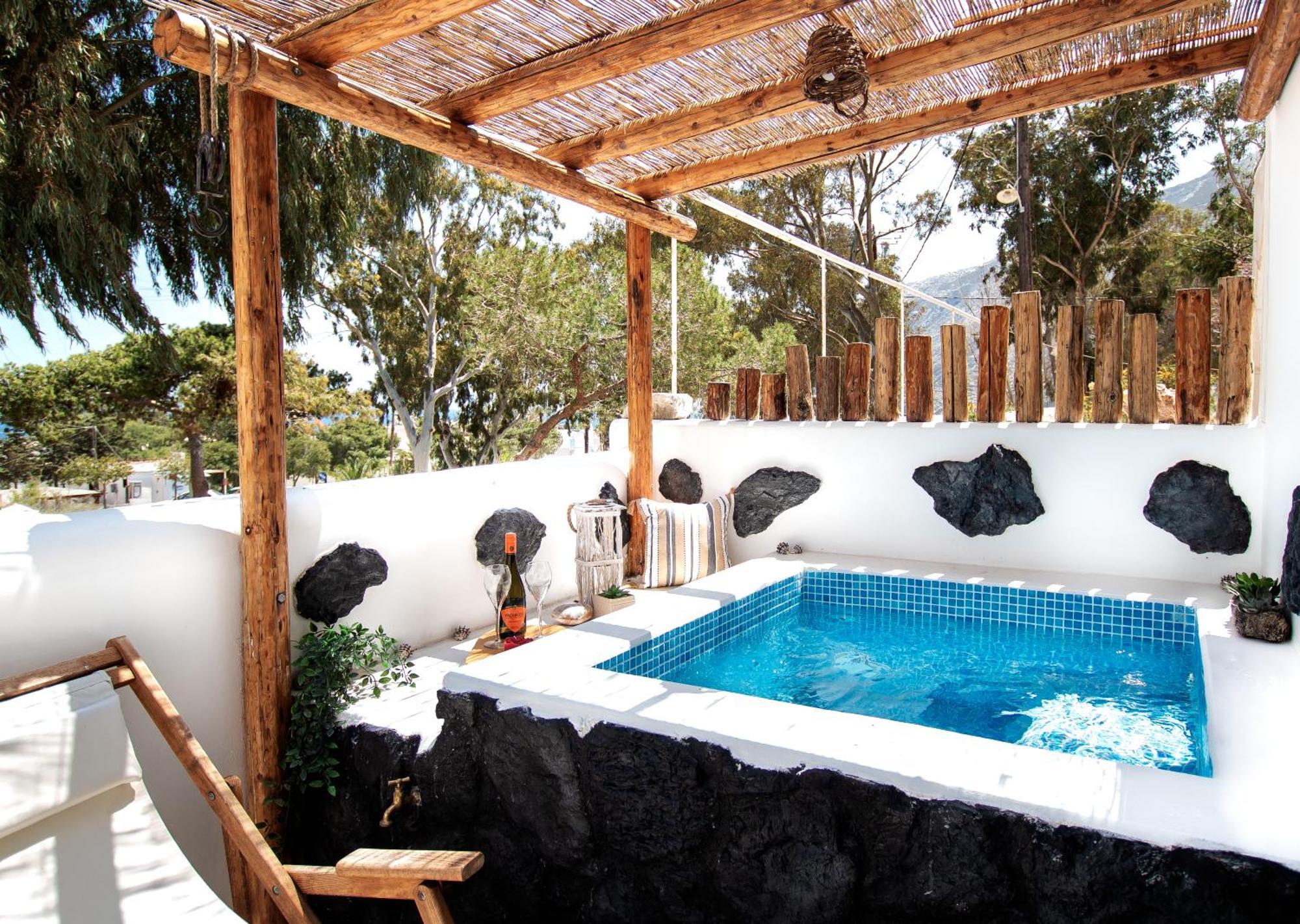 Asera Suites - Prive Jacuzzi Kamari  Luaran gambar